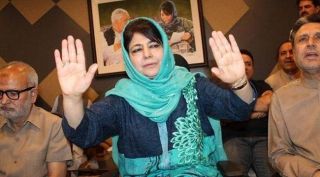 克什米尔烈士纪念日：Mehbooba Mufti及其他政客指控遭遇软禁